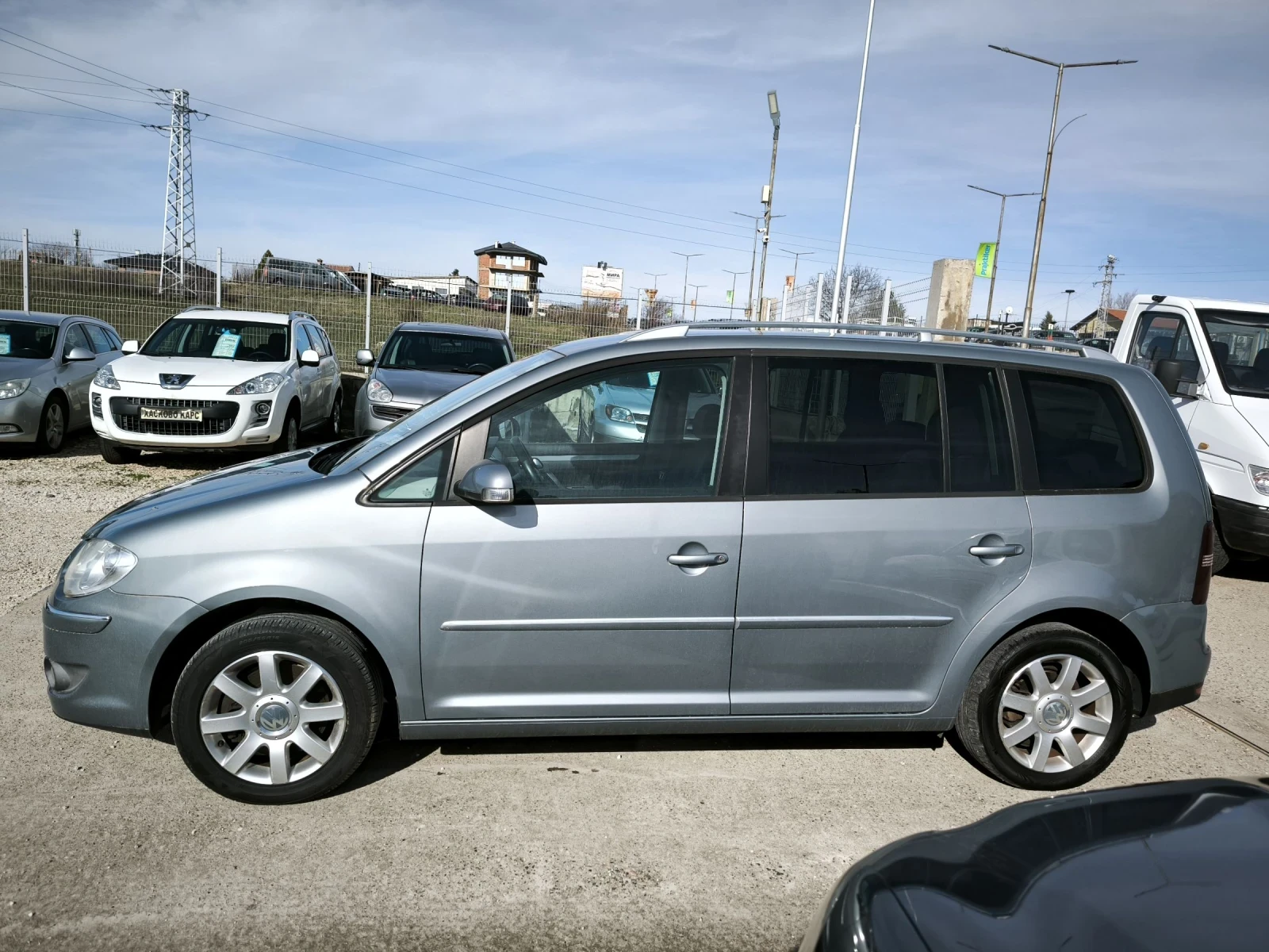 VW Touran 2.0TDI - изображение 6