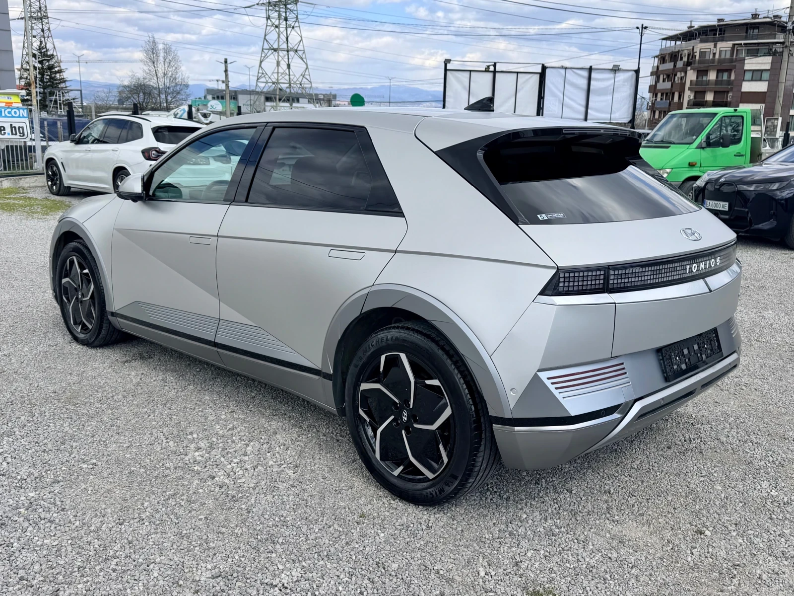 Hyundai Ioniq 5 77.4 kWh 4x4 Premium , снимка 2 - Автомобили и джипове - 54158025