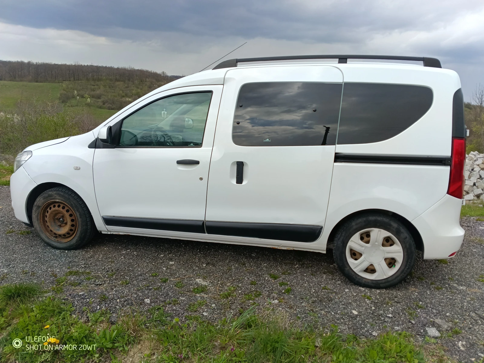 Dacia Dokker 1.5 - 90, снимка 2 - Автомобили и джипове - 54634083