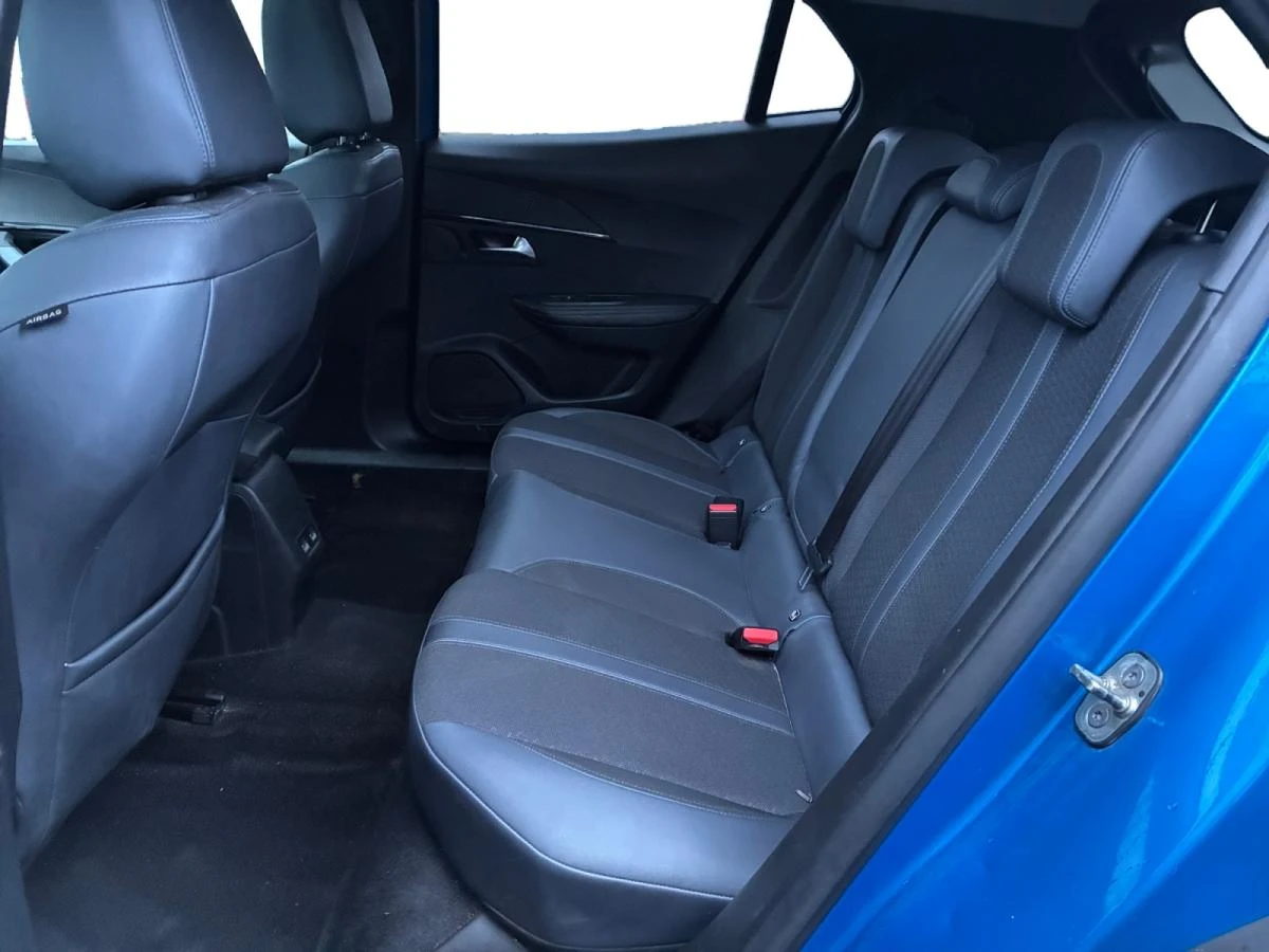 Peugeot 2008  PureTech 130 S&S EAT8 Allure Business, снимка 9 - Автомобили и джипове - 54371820