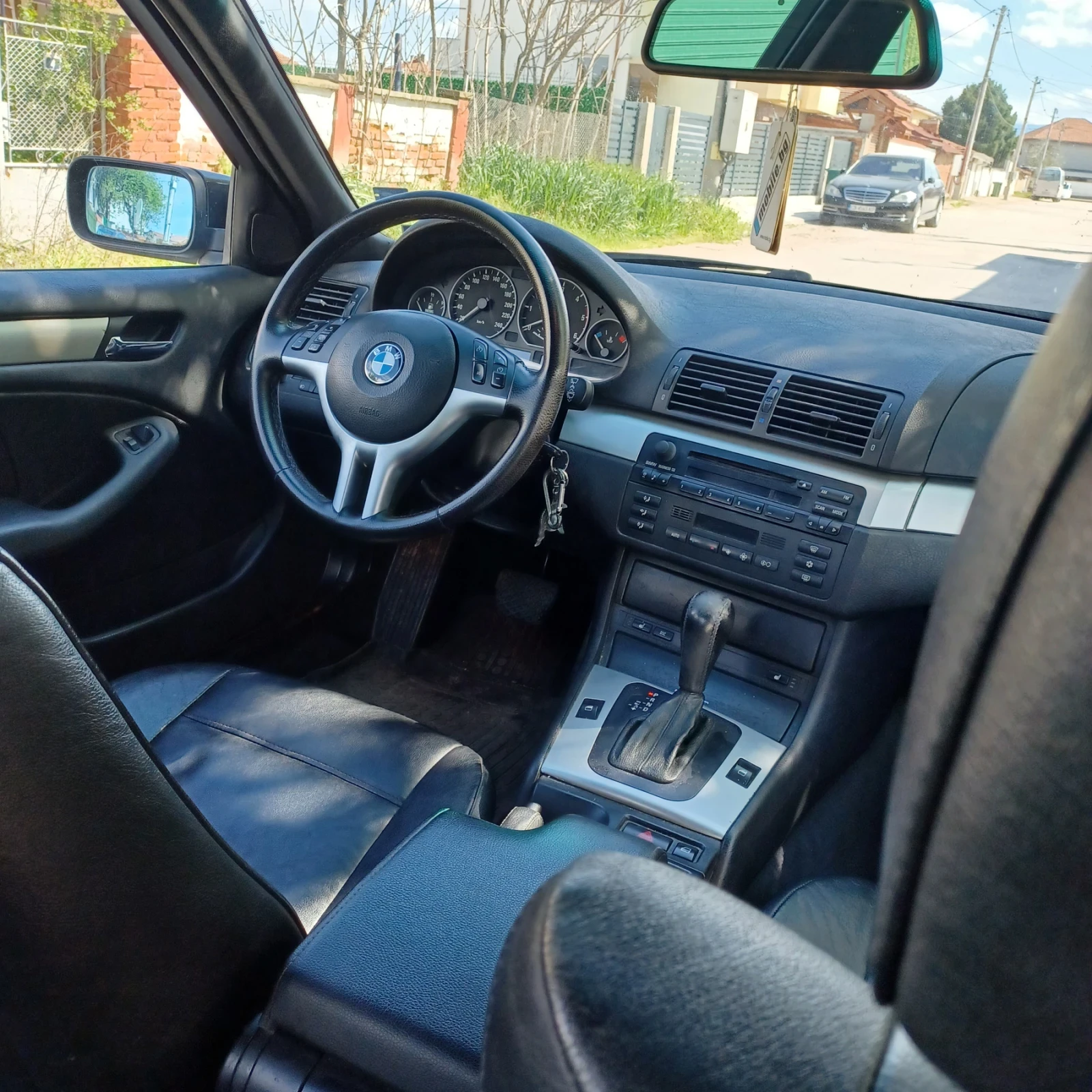 BMW 320 E46faselift, снимка 4 - Автомобили и джипове - 54390246
