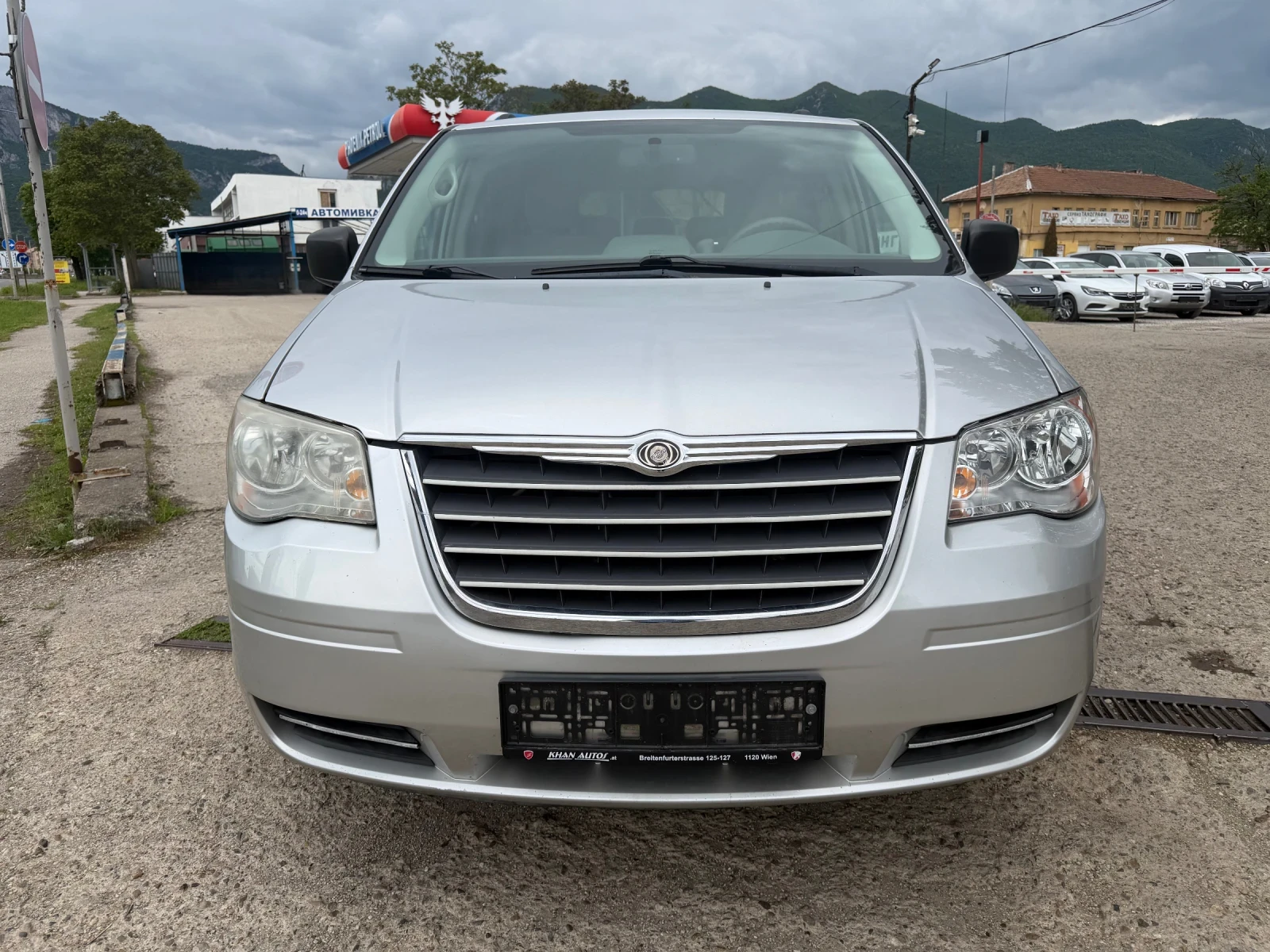 Chrysler Gr.voyager 2, 8 CRDI, снимка 3 - Автомобили и джипове - 54571784