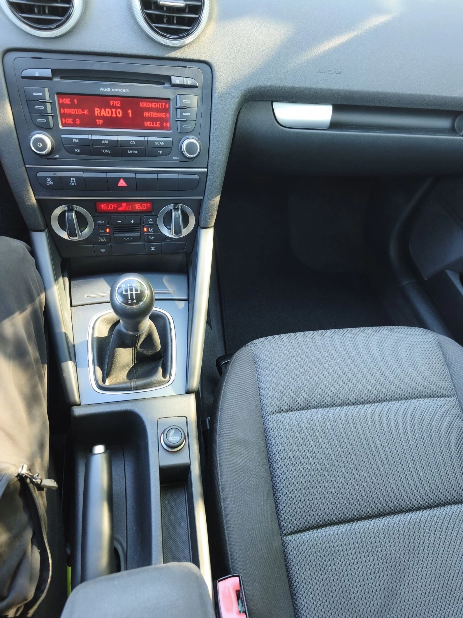Audi A3 1.6 TDI SPORTBAC feys, снимка 15 - Автомобили и джипове - 54916827