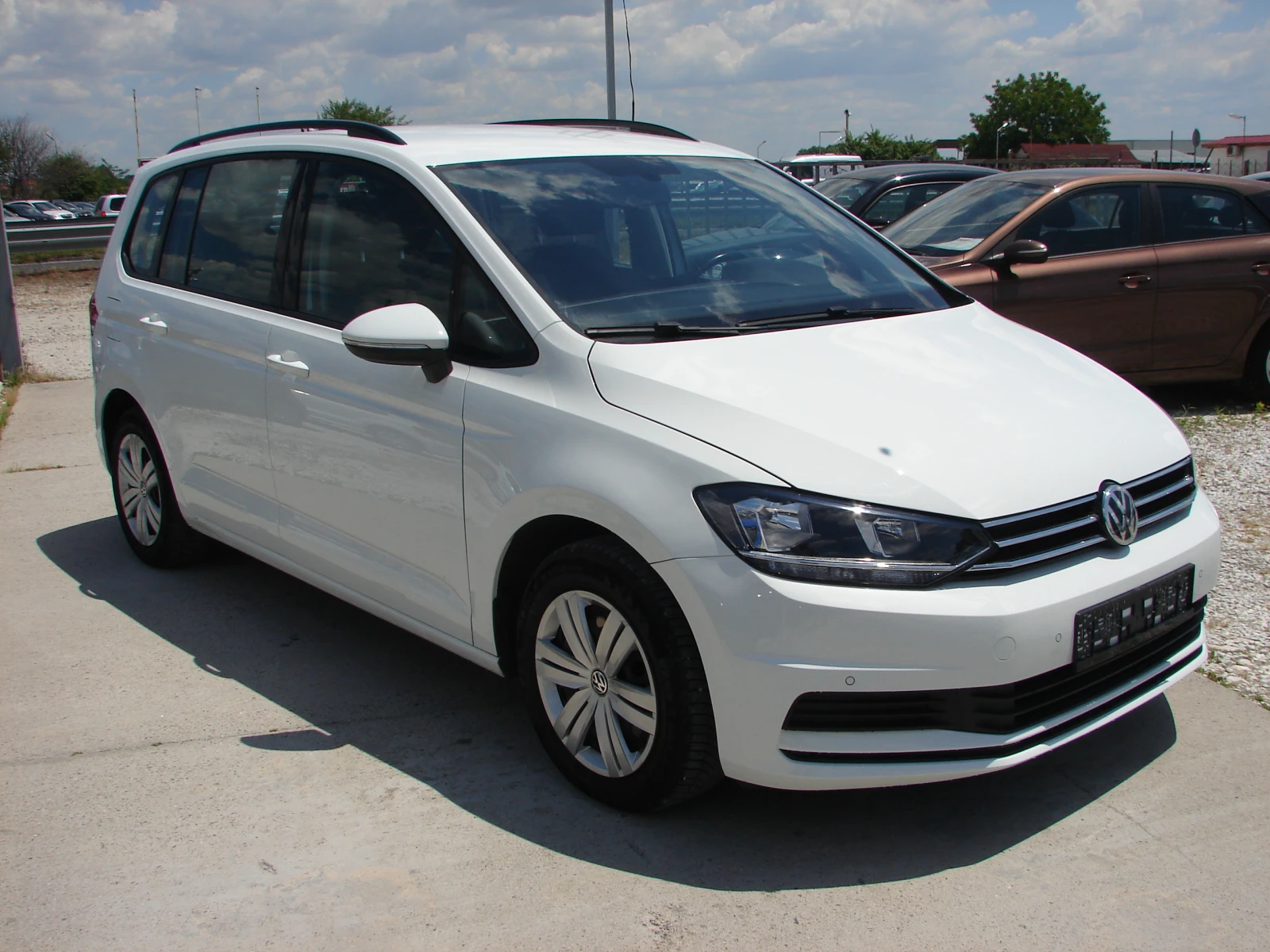 VW Touran AUTO 7МЕСТЕН, снимка 2 - Автомобили и джипове - 54978982