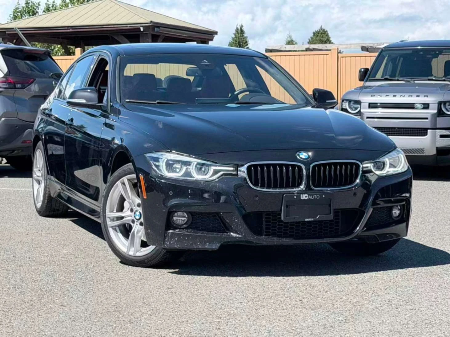 BMW 330 330i / ПАНОРАМА / ХЕД ЪП / ЧЕРВЕН САЛОН / ЦЕНА ДО , снимка 2 - Автомобили и джипове - 54982687