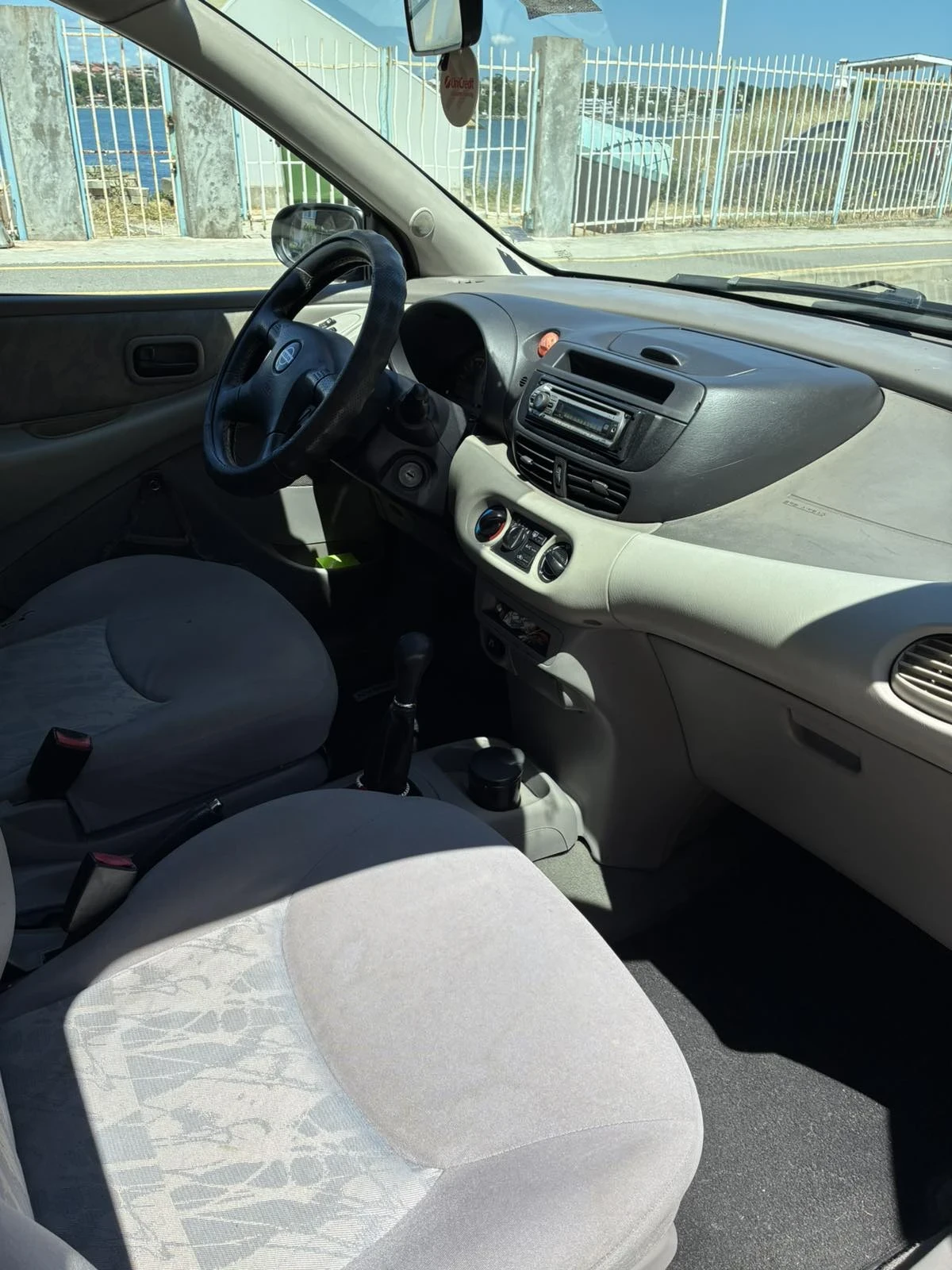 Nissan Almera tino, снимка 5 - Автомобили и джипове - 55081432