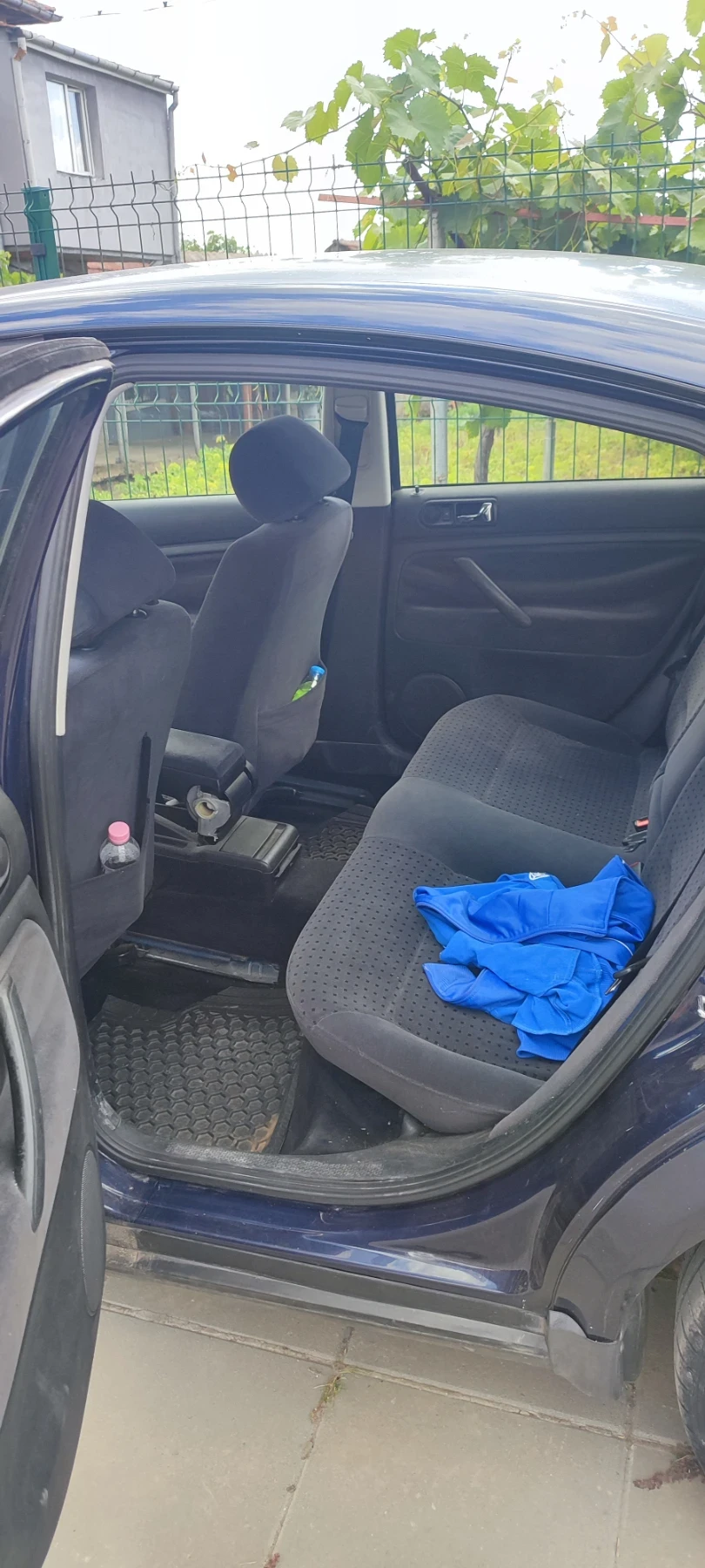 VW Passat 1.8 125 коня, снимка 6 - Автомобили и джипове - 55234004