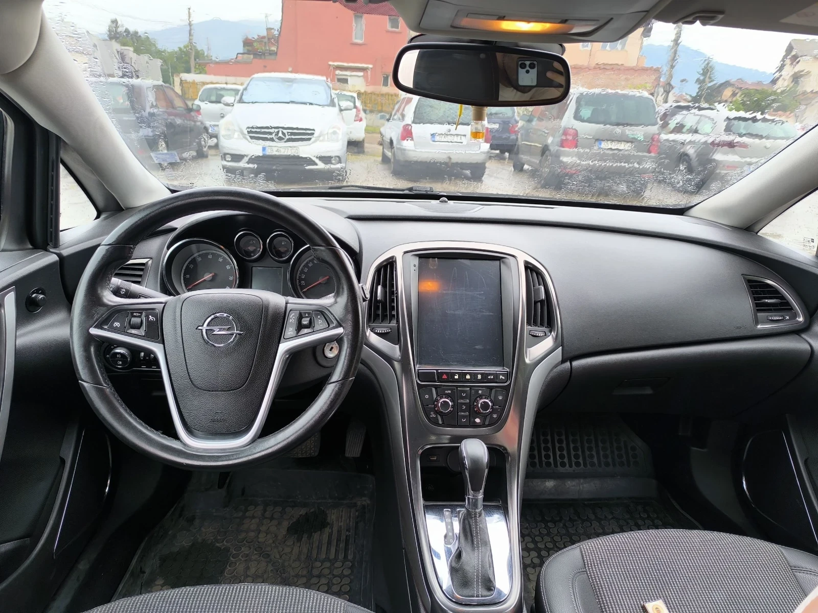 Opel Astra 1.6 180 кс автомат/газ, снимка 15 - Автомобили и джипове - 55429156