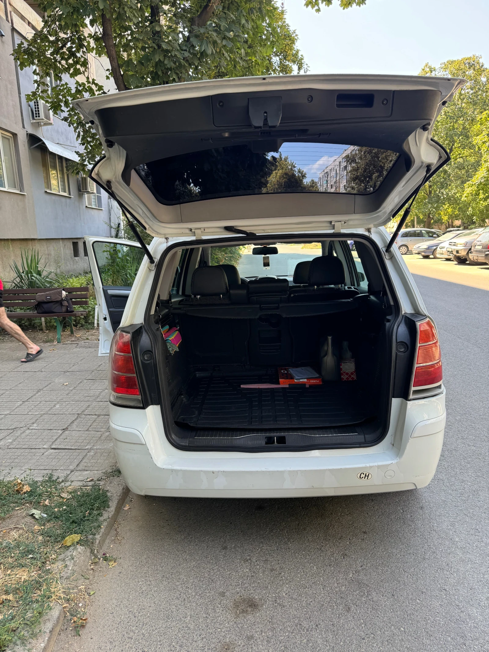 Opel Zafira, снимка 10 - Автомобили и джипове - 55612893