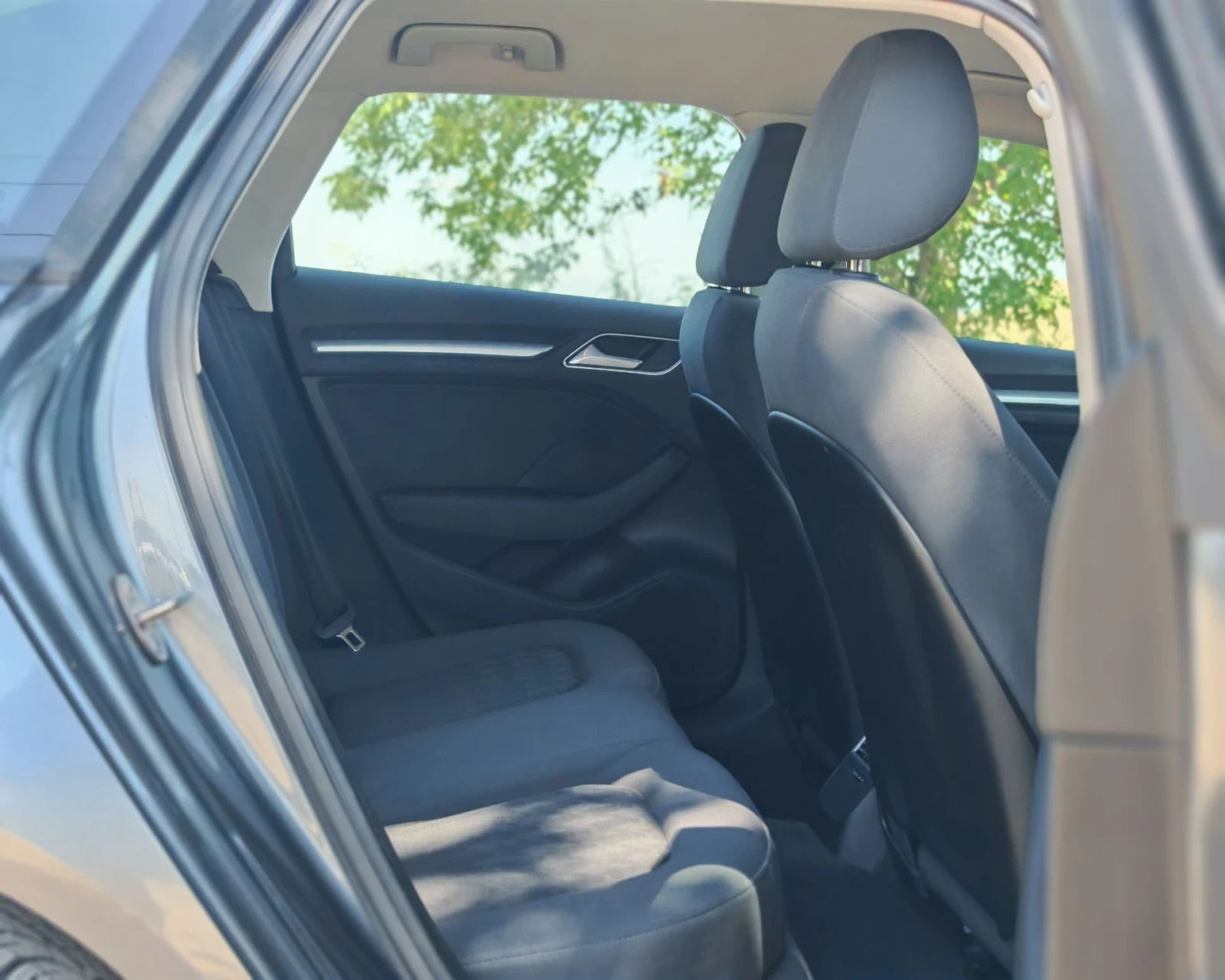 Audi A3 1.6 ДИЗЕЛ 110 К.С. УНИКАЛНО СЪСТОЯНИЕ!!!, снимка 12 - Автомобили и джипове - 55643244