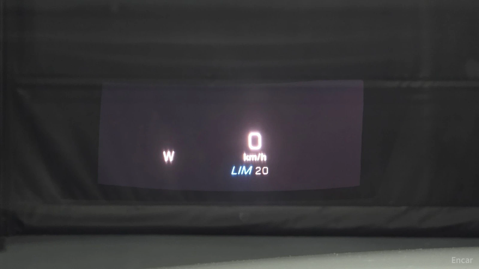 Mercedes-Benz E 300 AMG* HUD* КОЖА* ОБДУХВ* НАВИ* АВТОКРЕДИТ, снимка 16 - Автомобили и джипове - 55664226