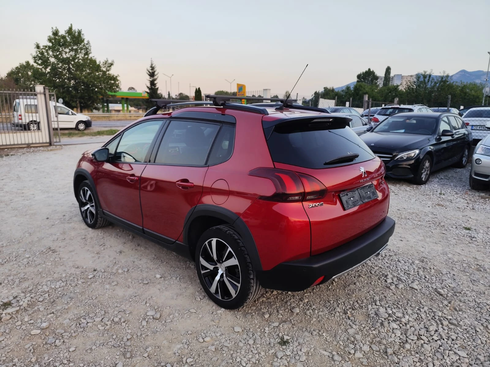 Peugeot 2008 1.2 бензин , снимка 8 - Автомобили и джипове - 55707979