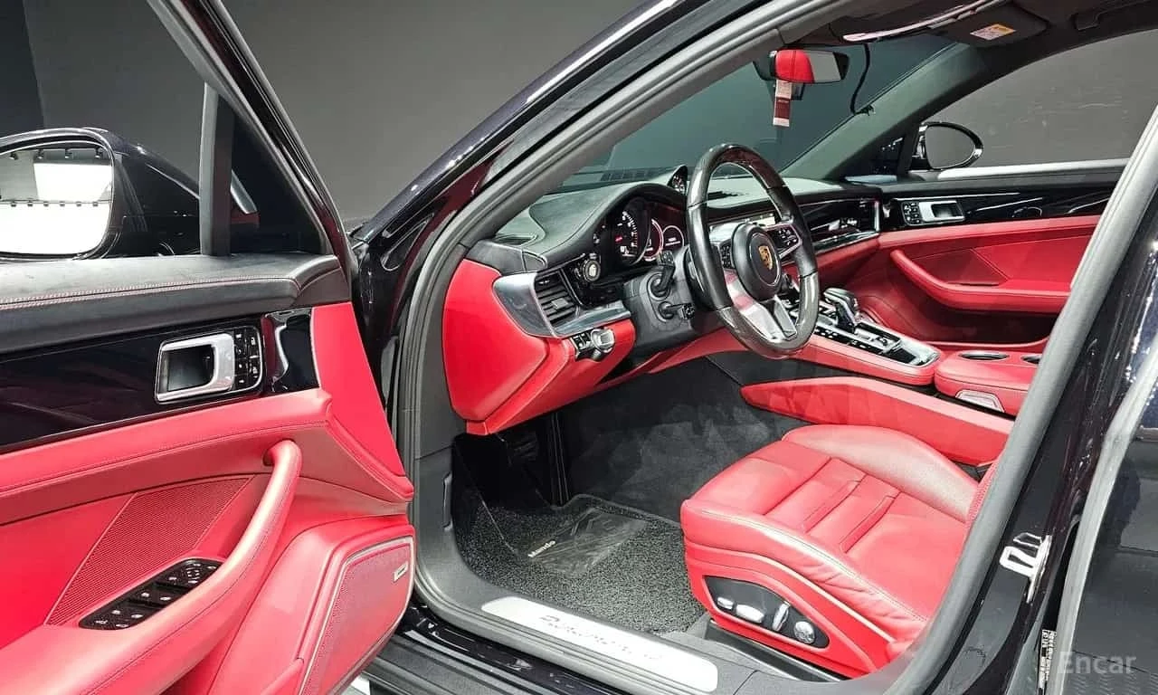 Porsche Panamera * 3.0 AWD * АВТОКРЕДИТ БЕЗ ПЪРВОНАЧАЛНА ВНОСКА* , снимка 10 - Автомобили и джипове - 56180465