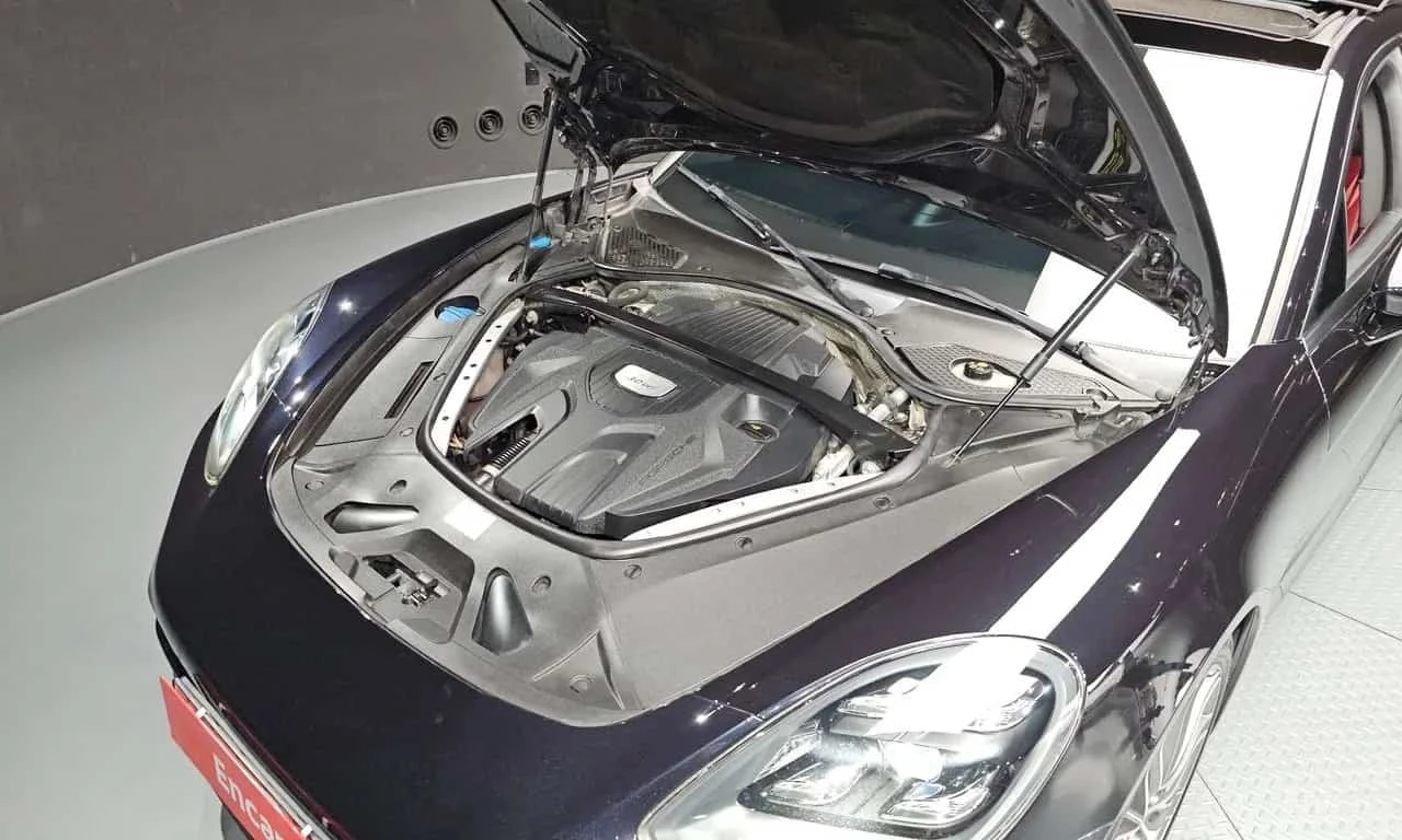Porsche Panamera * 3.0 AWD * АВТОКРЕДИТ БЕЗ ПЪРВОНАЧАЛНА ВНОСКА* , снимка 6 - Автомобили и джипове - 56180465