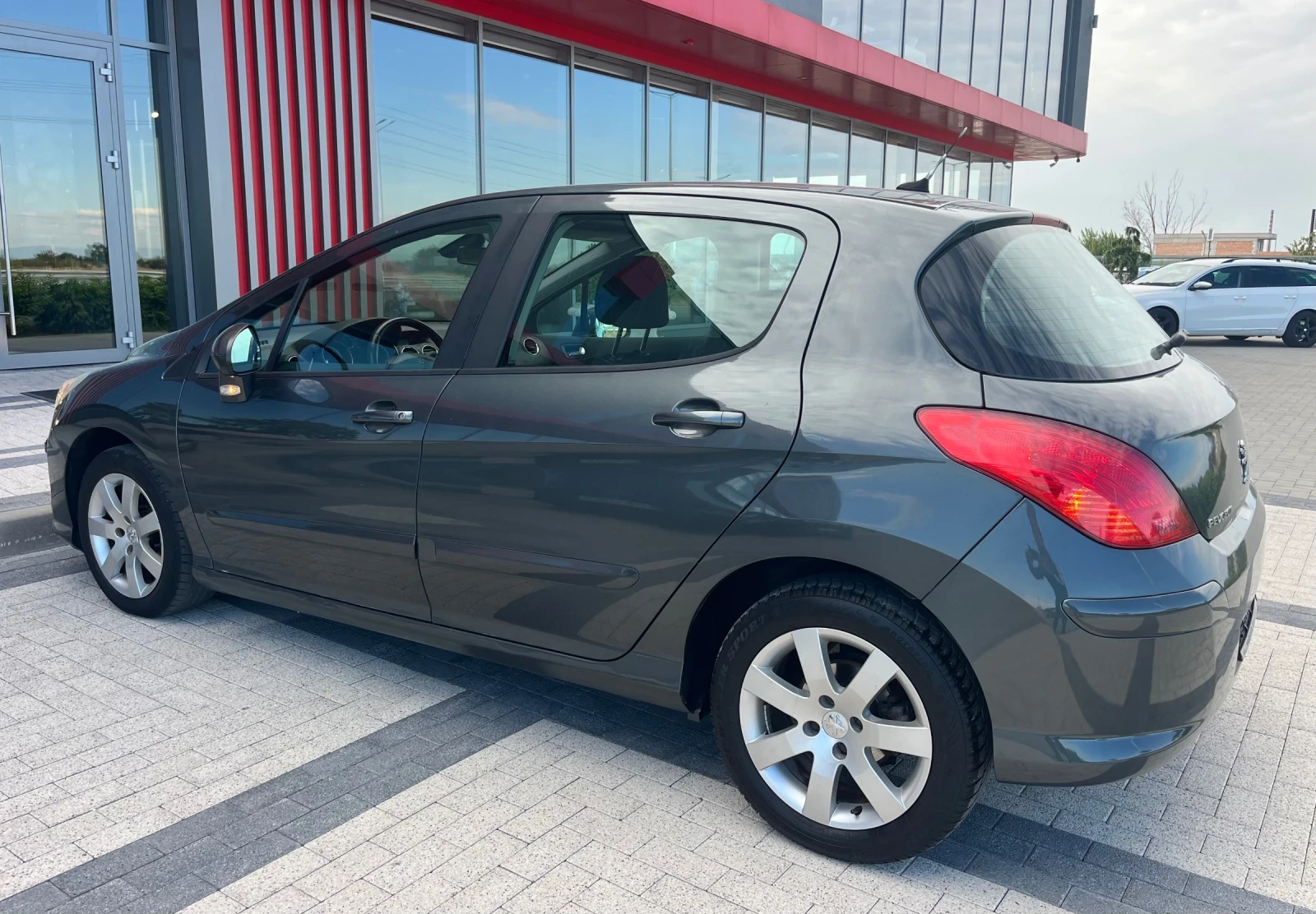 Peugeot 308 1.6HDI, снимка 4 - Автомобили и джипове - 56227770