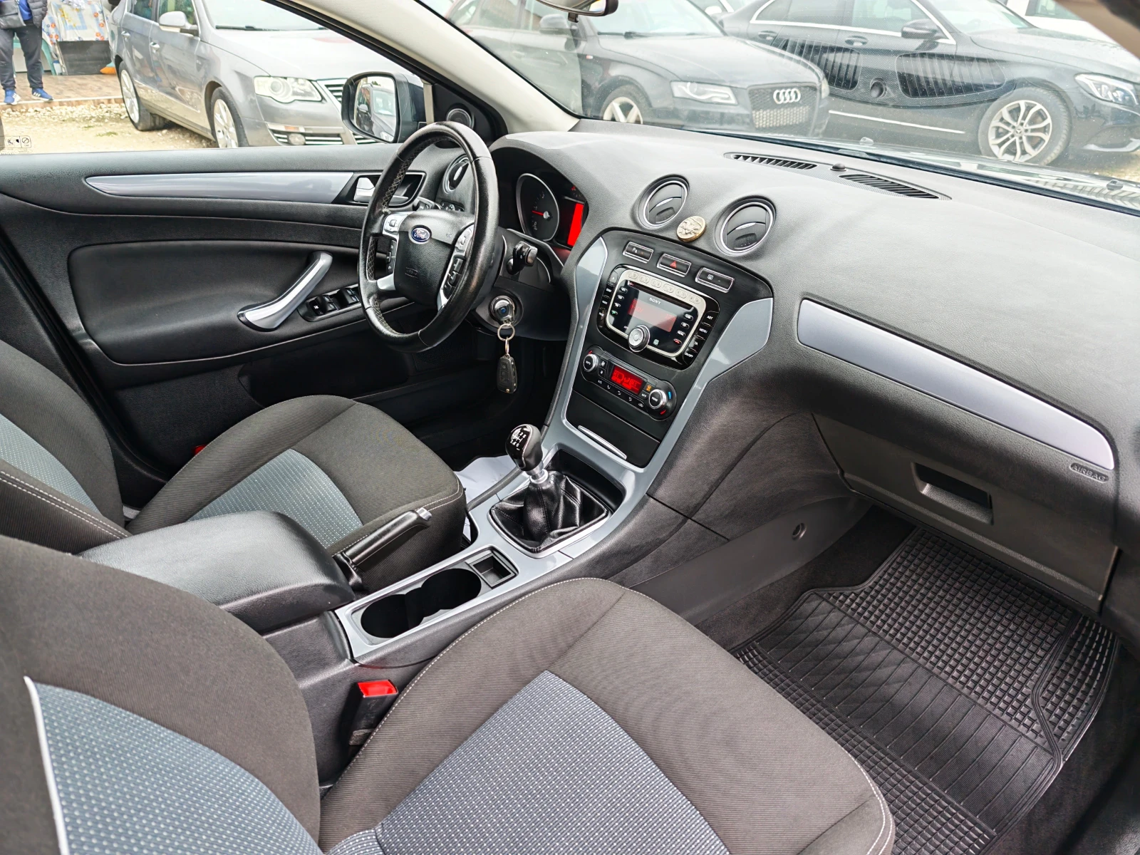 Ford Mondeo 1.6 ����� | Mobile.bg � ����������� 12