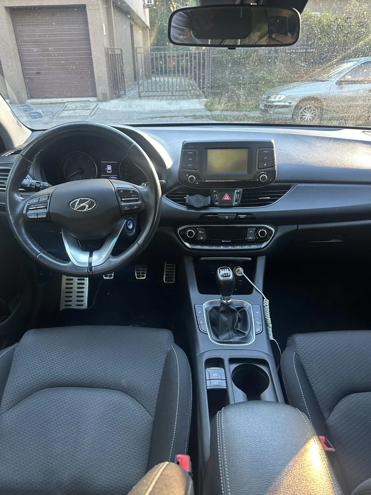 Hyundai I30 1.6 CRDI, снимка 6 - Автомобили и джипове - 56722784