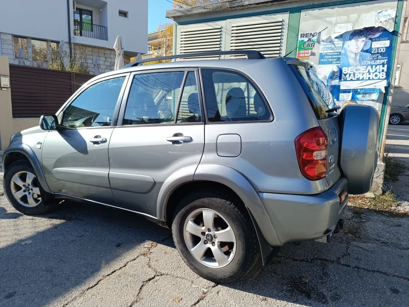 Toyota Rav4, снимка 2 - Автомобили и джипове - 47997670