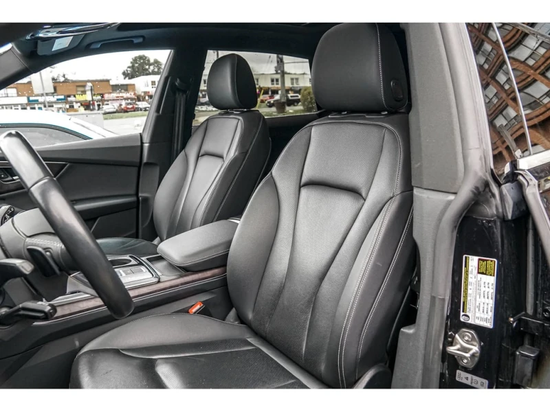 Audi Q8 * PROGRESSIV * S LINE QUATTRO * CARFAX* , снимка 15 - Автомобили и джипове - 52898718