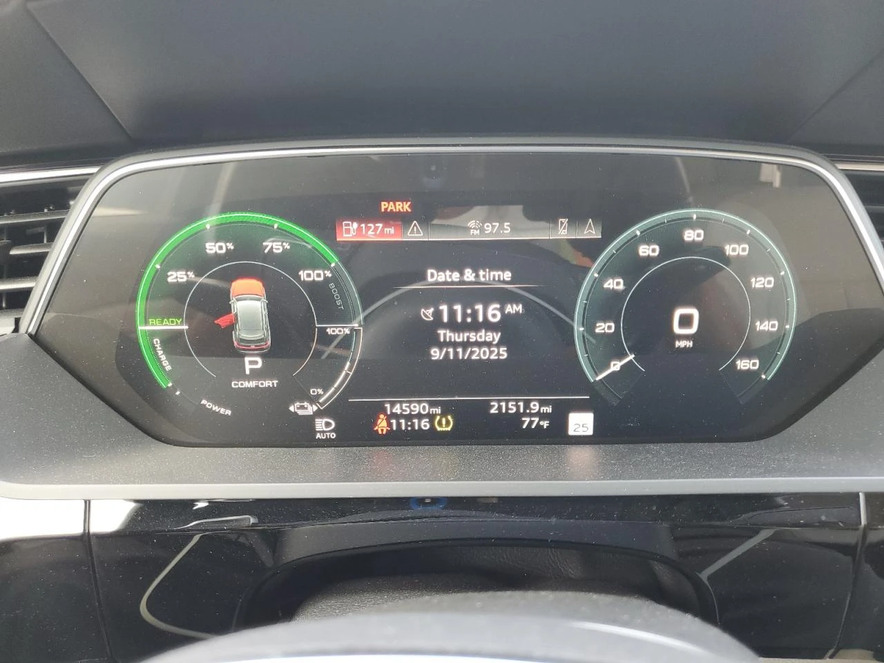 Audi Q8 E-TRON PREMIUM PLUS - изображение 9