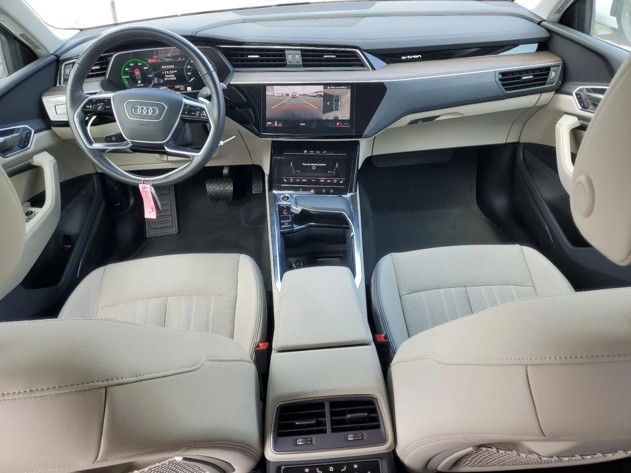 Audi Q8 E-TRON PREMIUM PLUS - изображение 8