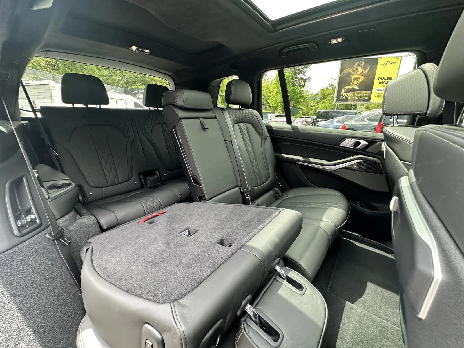 BMW X7 x Drive 40d / 6+ 1 /M PAKET/ PANO / CAMERA 360 / , снимка 16 - Автомобили и джипове - 52755401