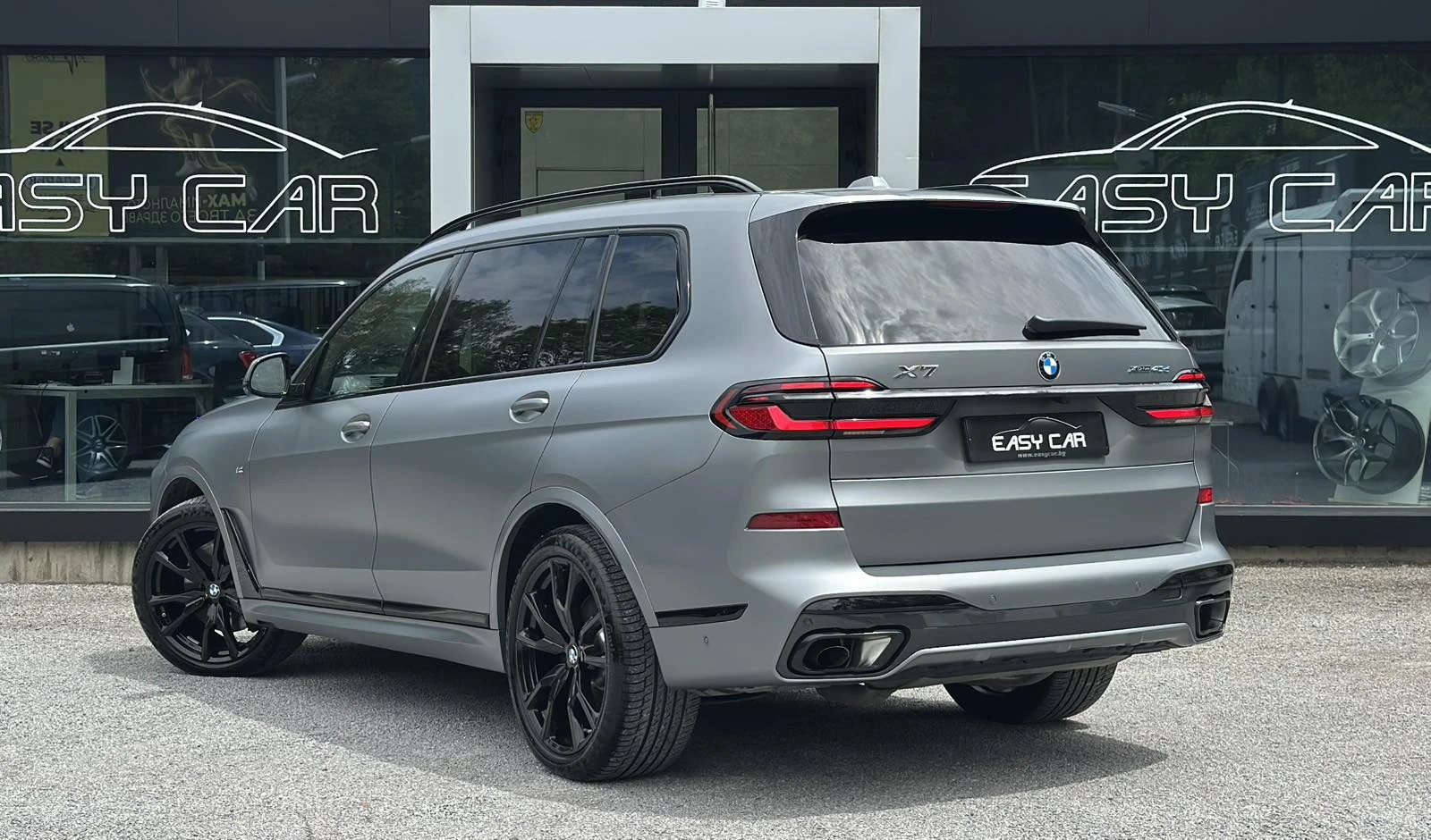 BMW X7 x Drive 40d / 6+ 1 /M PAKET/ PANO / CAMERA 360 / , снимка 4 - Автомобили и джипове - 52755401