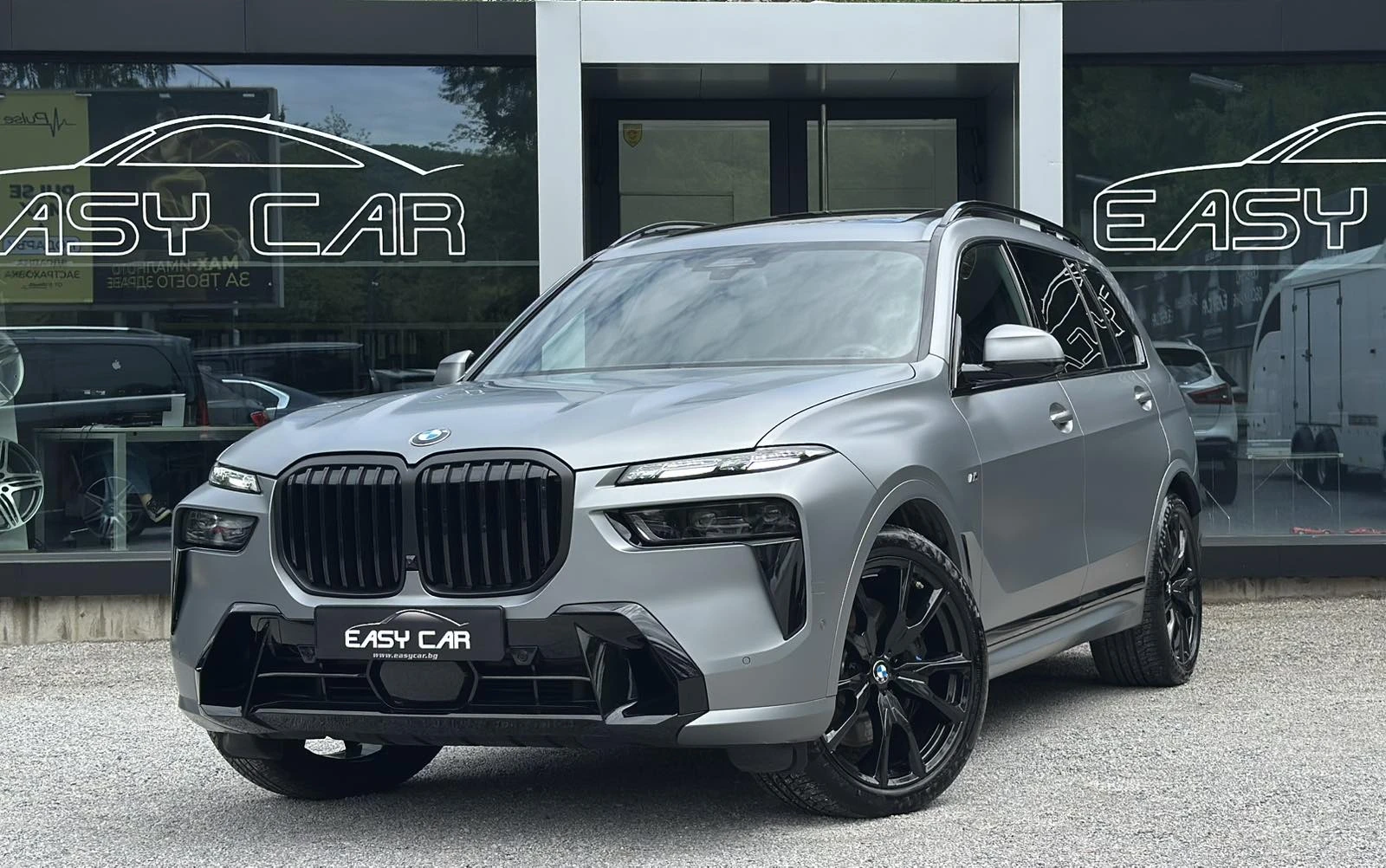 BMW X7 x Drive 40d / 6+ 1 /M PAKET/ PANO / CAMERA 360 / 