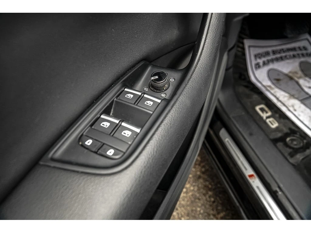 Audi Q8 * PROGRESSIV * S LINE QUATTRO * CARFAX*  | Mobile.bg � ����������� 13