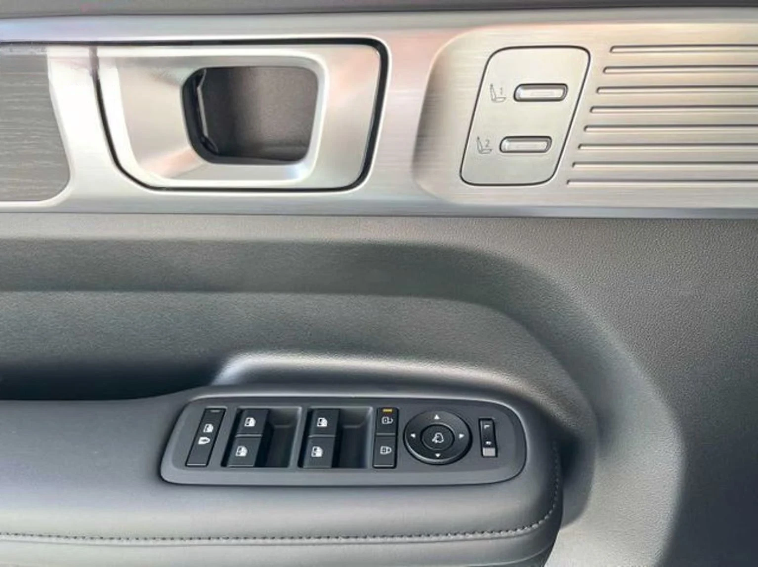 Hyundai Santa fe 1.6PHEV* 253HP* SIGNATURE* ПАНО* BOSE* ГАРАНЦИЯ - изображение 7