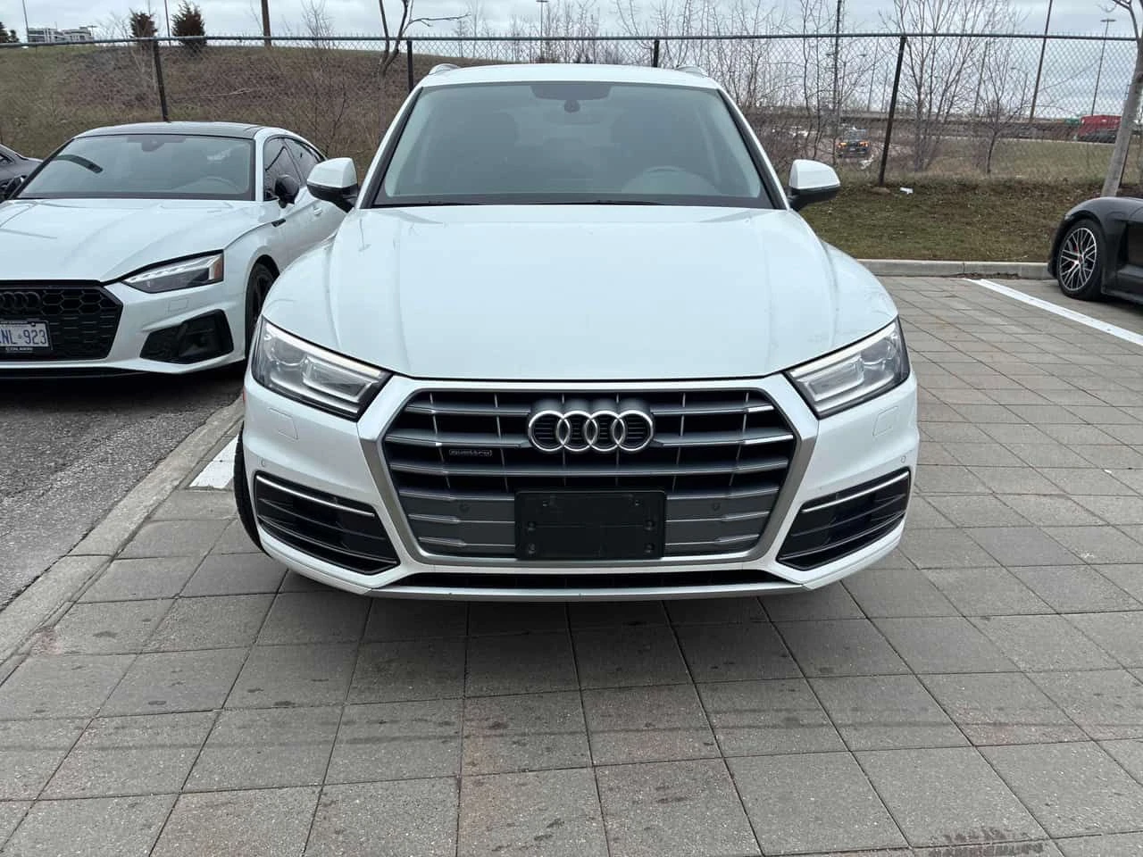 Audi Q5 * Komfort * CARFAX * ЦЕНА ДО БГ, снимка 5 - Автомобили и джипове - 54113636