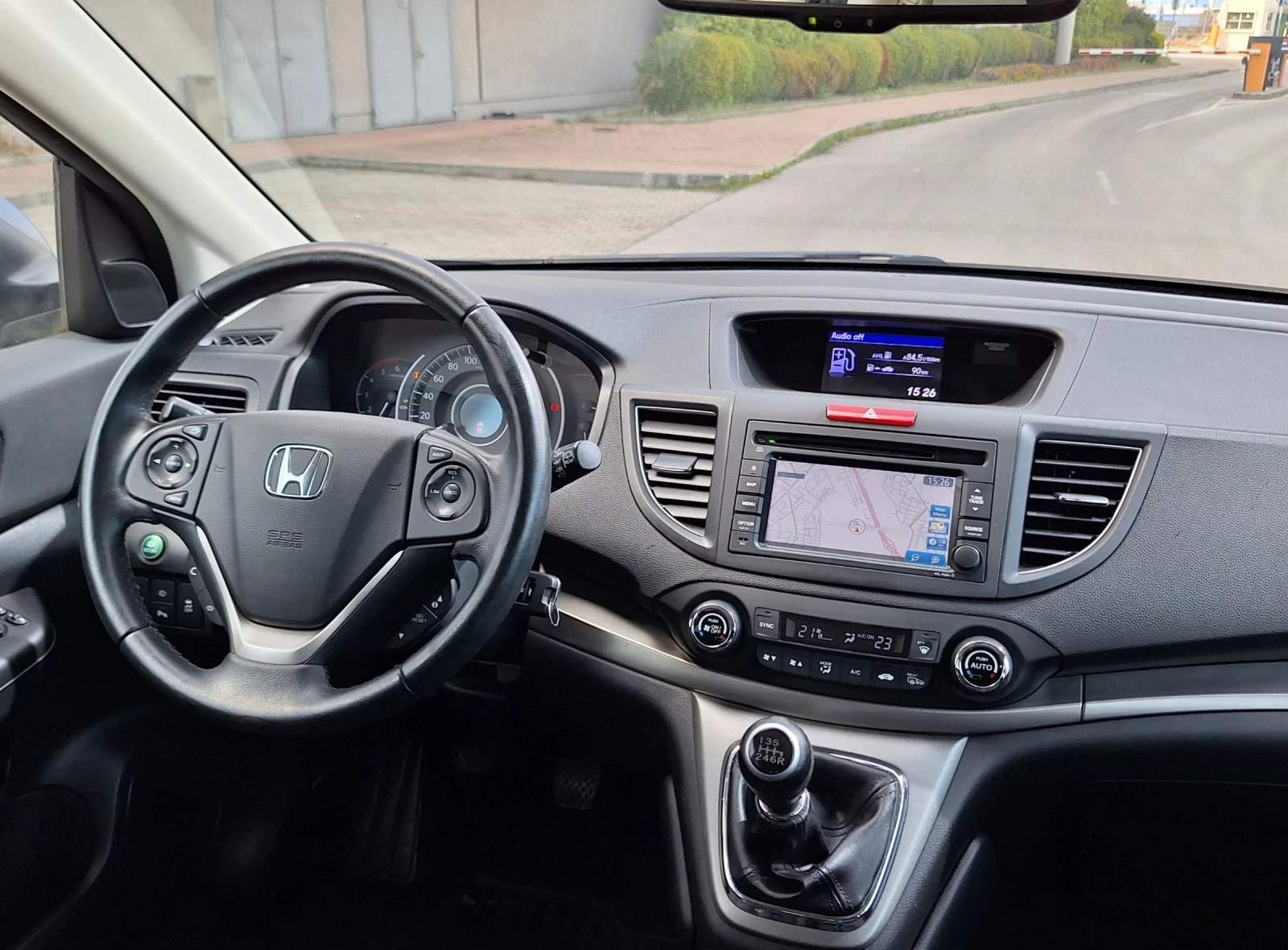 Honda Cr-v 2.2-150кс. 4х4 НАВИ-КОЖА-ПАРКТРОНИК-КСЕНОН-LED, снимка 11 - Автомобили и джипове - 54217312