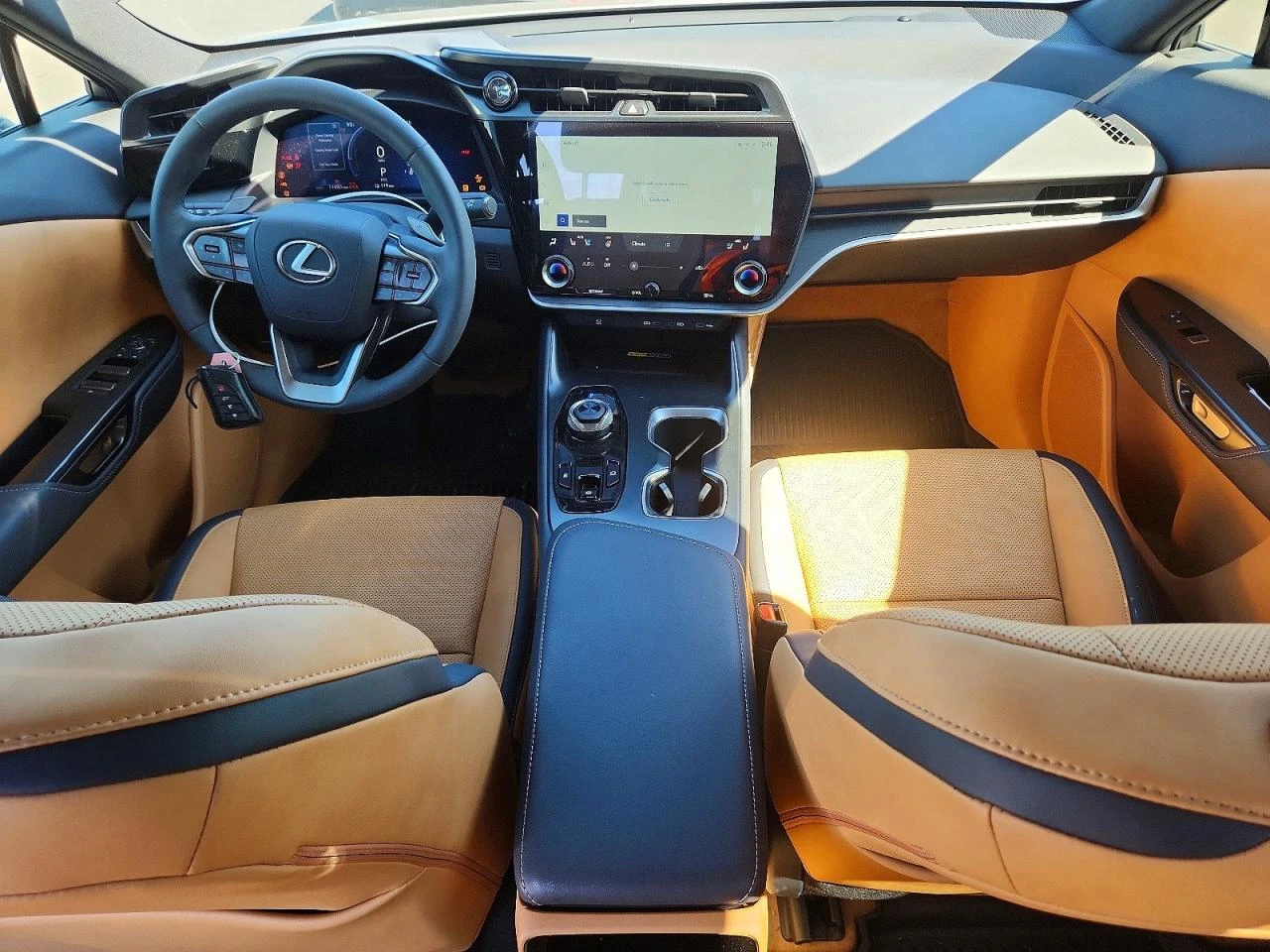 Lexus RZ 300e Premium FWD | Mobile.bg � ����������� 8