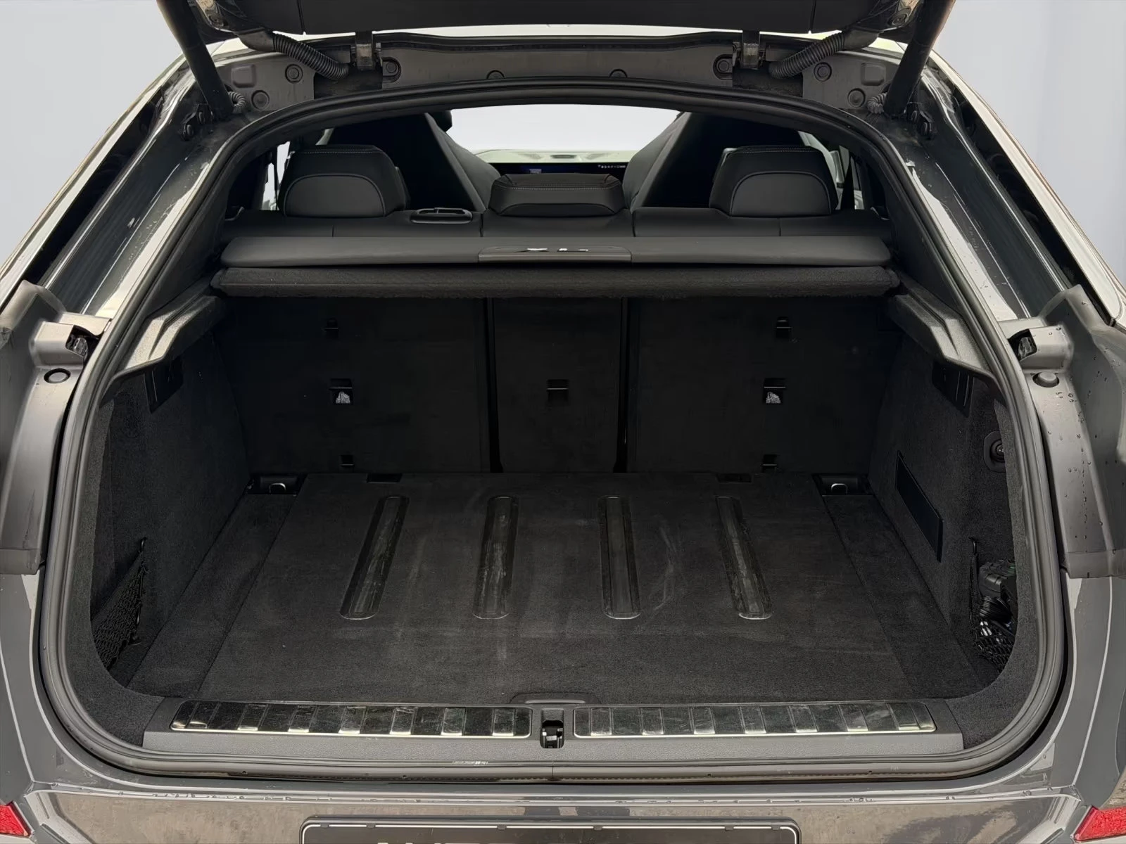 BMW X6 M60/I-PRO/530HP/CARBON/B&W/SKY-L/360/329z | Mobile.bg � ����������� 9