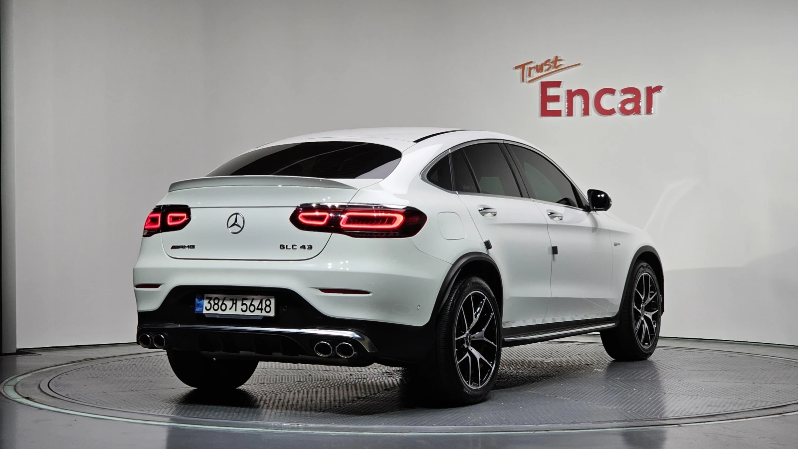 Mercedes-Benz GLC 43 AMG Head up/360 Cam/ДИГИТАЛЕН КИЛОМЕТРАЖ/КУПЕ/ДИСТР/, снимка 2 - Автомобили и джипове - 55445609
