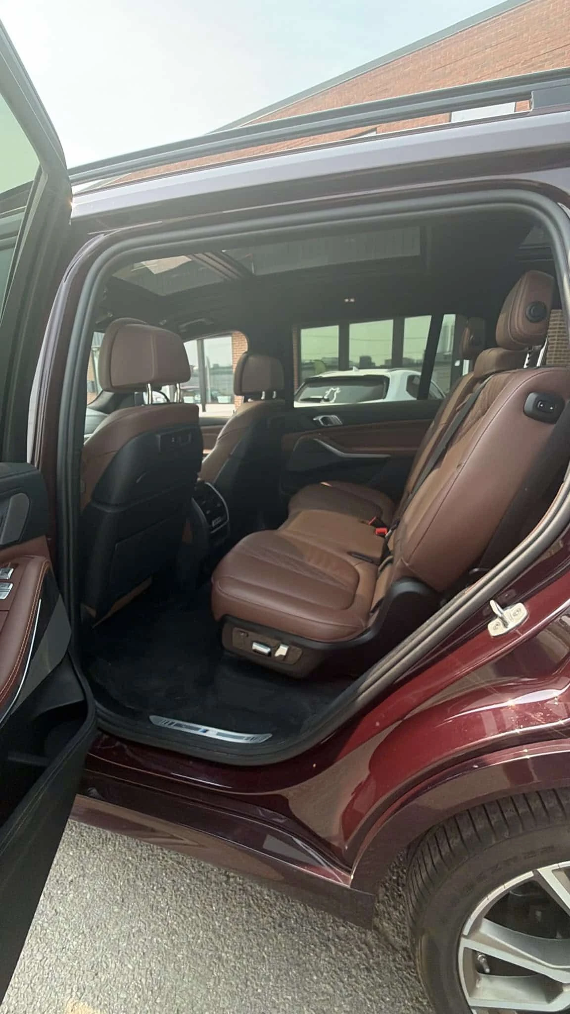 BMW X7 M50i  / 360 / DIS / ������ / HUD  / CARFAX  | Mobile.bg � ����������� 12