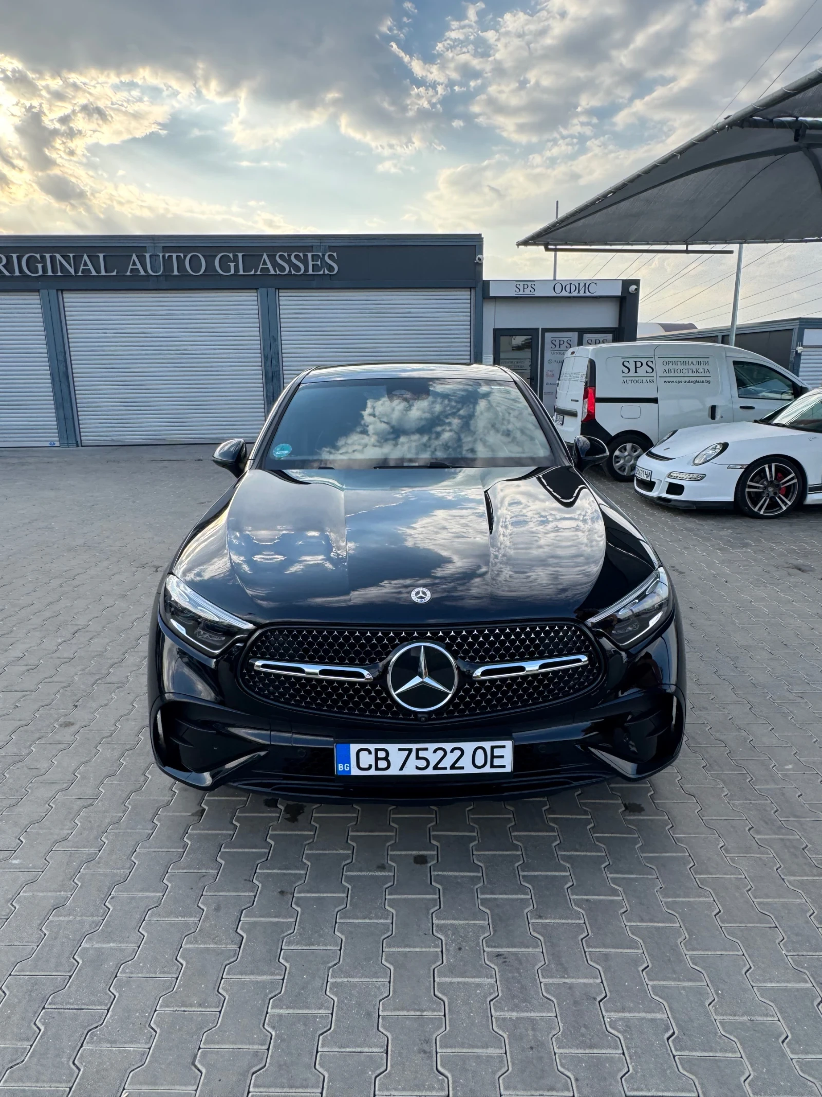 Mercedes-Benz GLC 300 D/4M/coupeAMG Night/360 Pano Burm, снимка 2 - Автомобили и джипове - 55949974