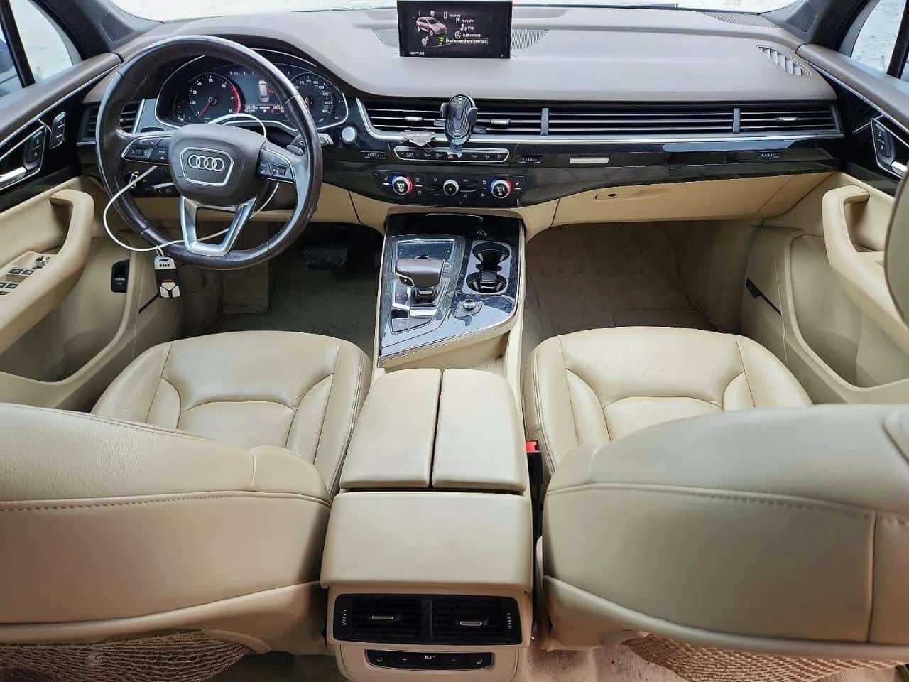 Audi Q7 Premium Plus * CARFAX * ОПЦИЯ ЗА ФИНАНСИРАНЕ, снимка 8 - Автомобили и джипове - 56309958