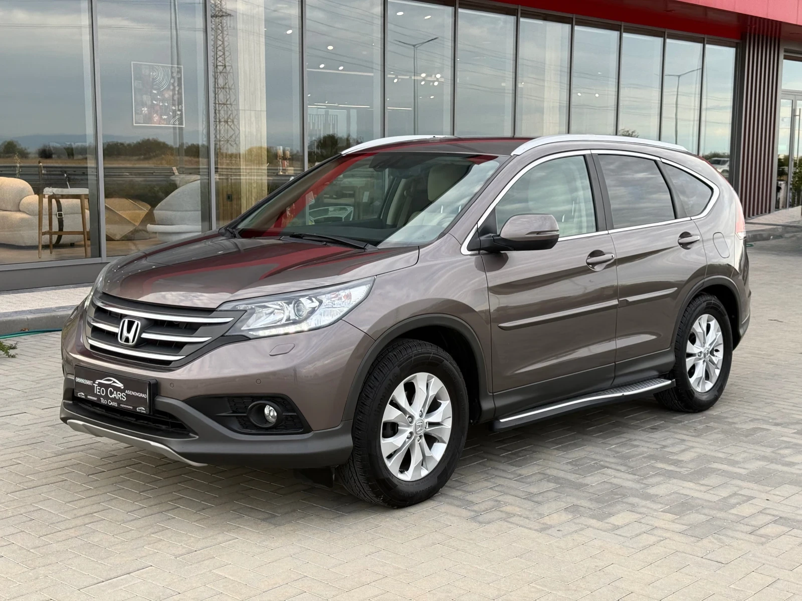 Honda Cr-v 2.0 i-VTEC / 4X4 / NAVI / CAMERA / FULL SERVICE