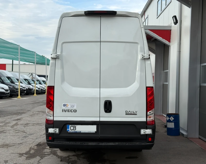 Iveco Daily Категория &#34;Б&#34;, снимка 4 - Бусове и автобуси - 51724348