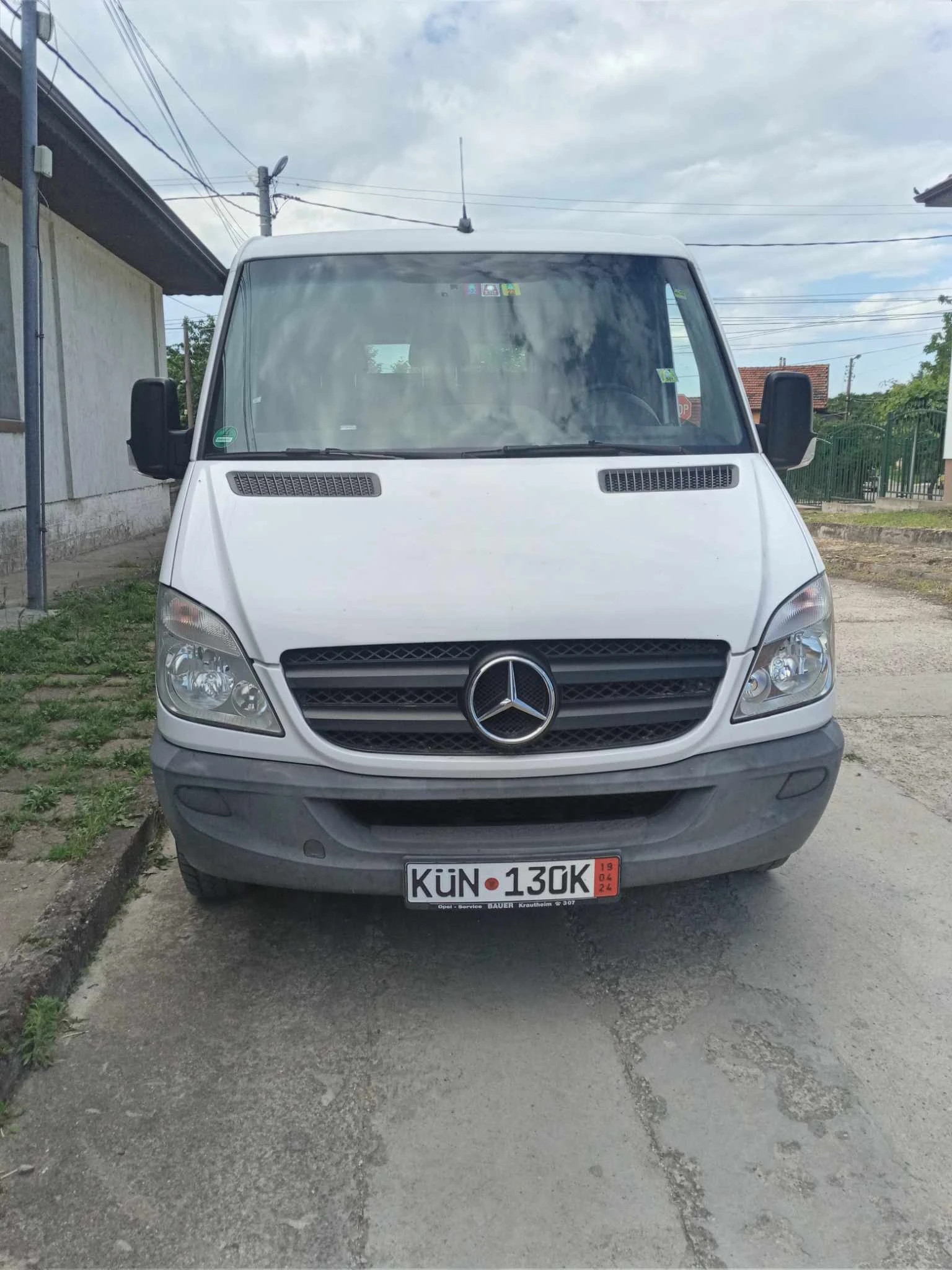 Mercedes-Benz Sprinter 216 2.2 - изображение 3