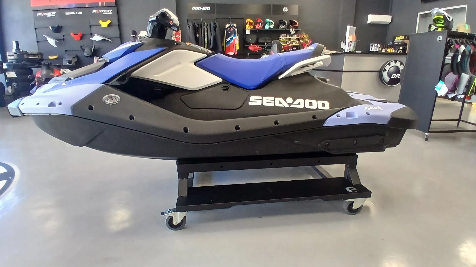 Джет Bombardier Sea Doo Spark 2up 90 - изображение 3