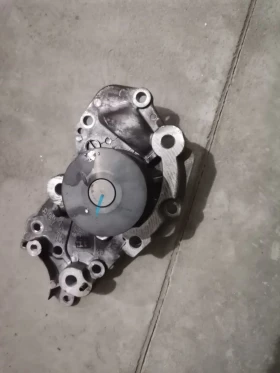 Оригинална Водна помпа за Hyundai Santa Fe 2.7gls, снимка 1