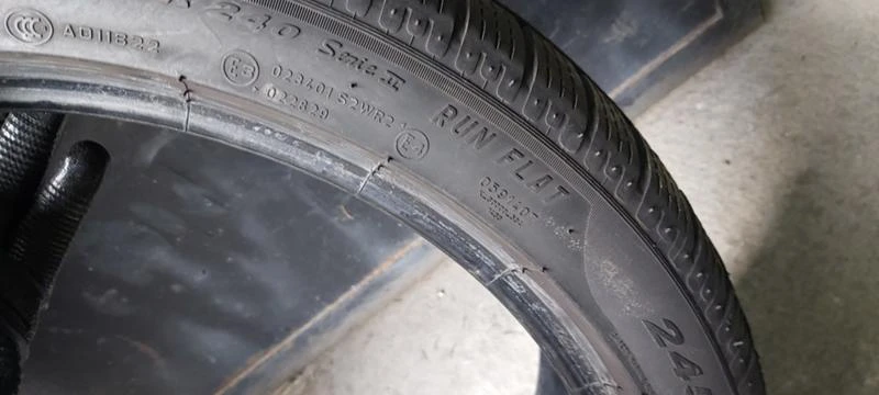 Гуми Зимни 245/40R20, снимка 8 - Гуми и джанти - 35124436