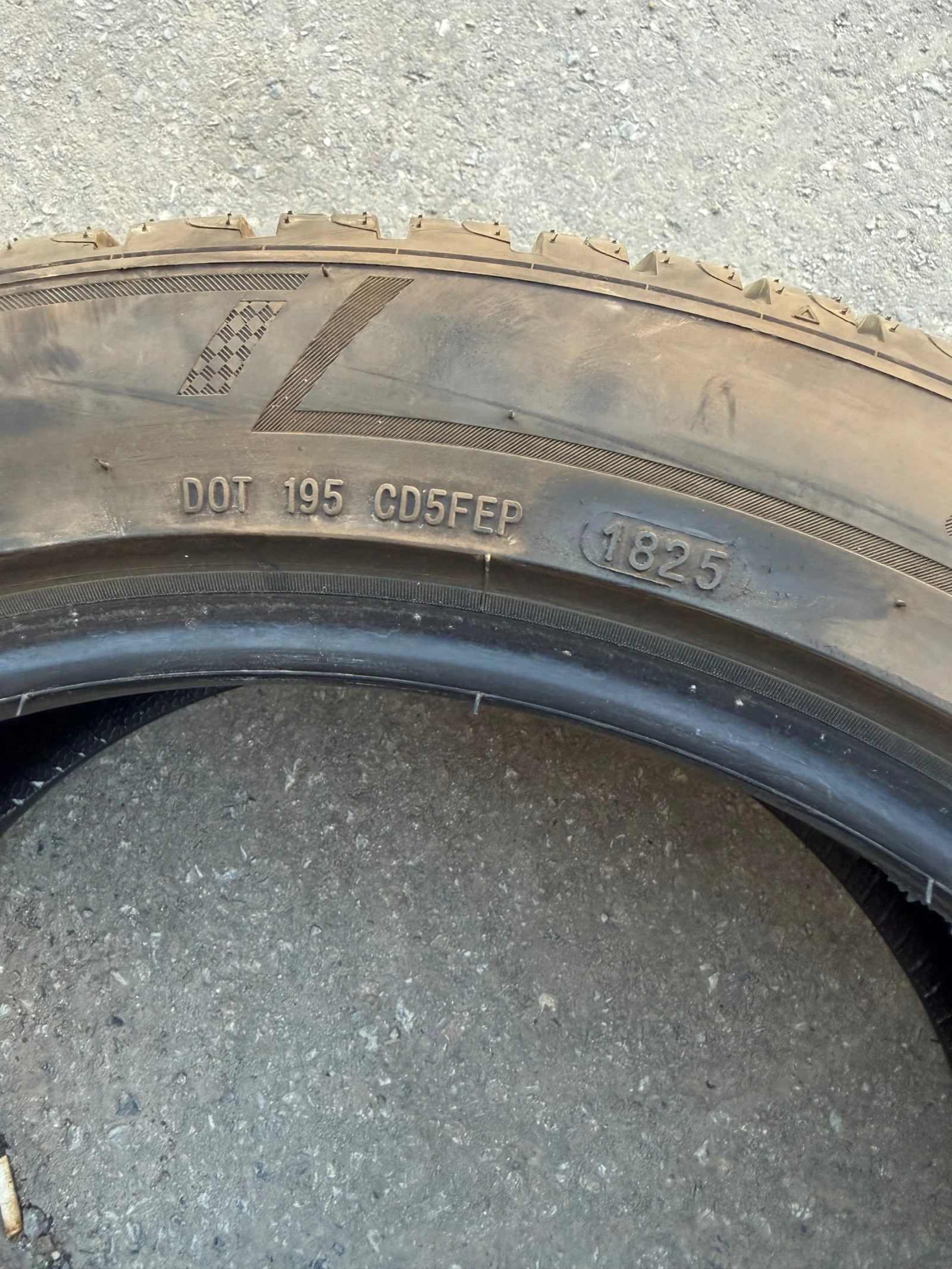 Гуми Всесезонни 245/45R18, снимка 4 - Гуми и джанти - 54873785