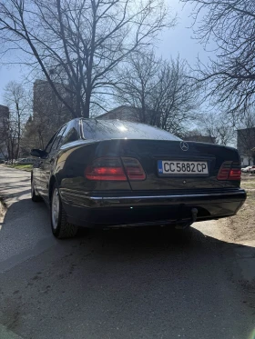 Mercedes-Benz E 320, снимка 4