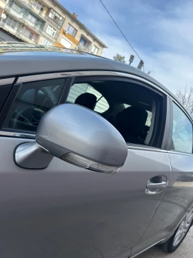 Toyota Avensis 2.2 D-4D, снимка 11