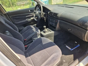 VW Passat 1 8i, 125кс, Климатик, ИТАЛИЯ-КАТО НОВ , снимка 10