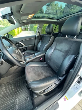 Toyota Avensis 2.0D-4D* Фейслифт* Кожа* Алкантара* Нави* Камера* , снимка 10