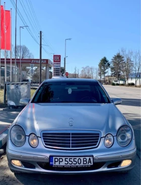 Mercedes-Benz E 220, снимка 2